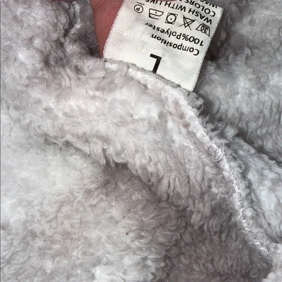 Cozy Plaid Jacket - Picture 5 of 5